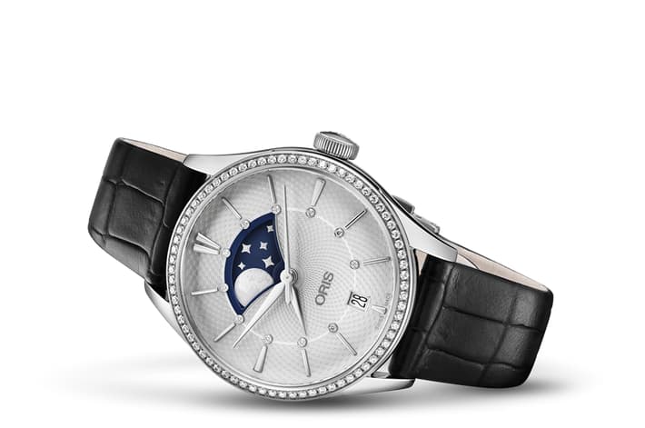 Image of  Artelier Grande Lune, Date Diamonds